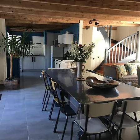 Les Agapanthes 度假居 *